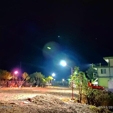 ホテル Abode Me Me Ai Haven チェラプンジ エクステリア 写真