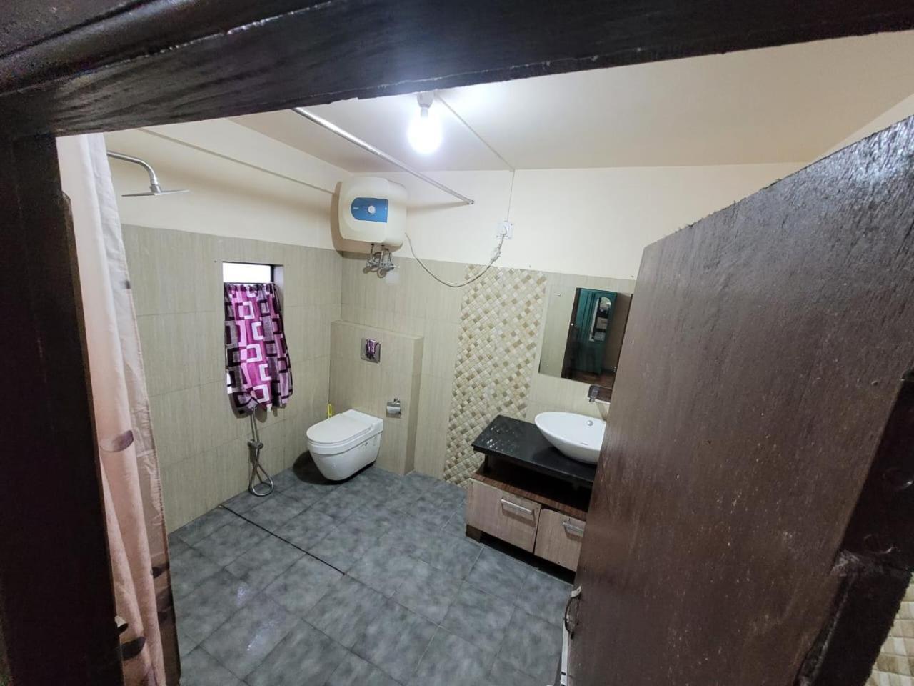 ホテル Abode Me Me Ai Haven チェラプンジ エクステリア 写真